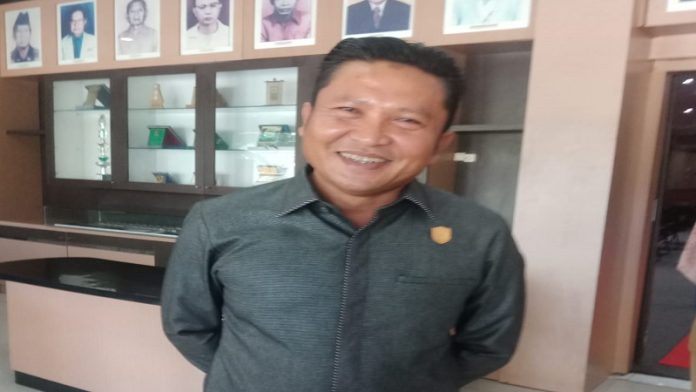 Anggota Komisi III DPRD Kabupaten Kotim, Dadang Siswanto, SH, mengatakan, pengelolaan sektor pariwisata perlu didukung Sumber Daya Manusia (SDM) yang memadai