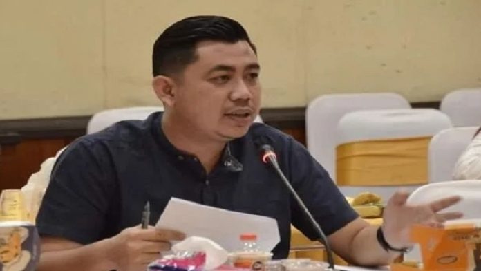Anggota Komisi IV DPRD Kabupaten Kotawaringin Timur (Kotim) Muhammad Kurniawan Anwar, meminta pemerintah daerah evaluasi keberadaan pelabuhan bongkar muat yang ada di dalam kota