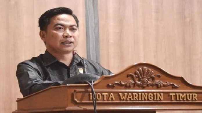Anggota komisi III DPRD Kabupaten Kotim, Riskon Fabiansyah, mengatakan, Pemkab Kotim wajib memperhatikan kebudayaan lokal.
