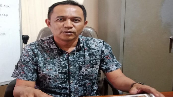 Anggota Komisi III DPRD Kabupaten Kotawaringin Timur (Kotim), H.Bardiansyah, meminta perusahaan mendaftarkan karyawannya di BPJS Kesehatan