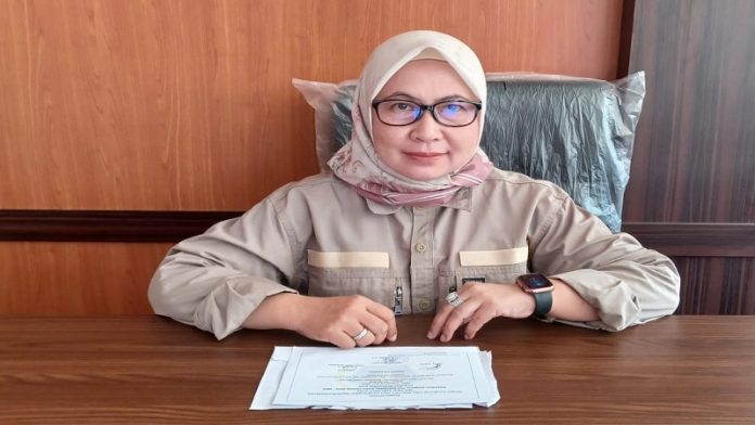 Anggota komisi II DPRD Kotim Hj.Darmawati. berharap Pemkab berdayakan peternak unggas lokal di Kabupaten Kotim.